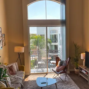 Sunny 1bdr Centrally Located In Marina Del Rey , Los Angeles United States